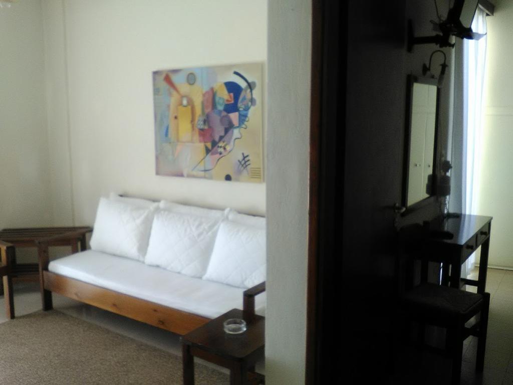 Aparthotel Iliahtides Amarynthos Luaran gambar
