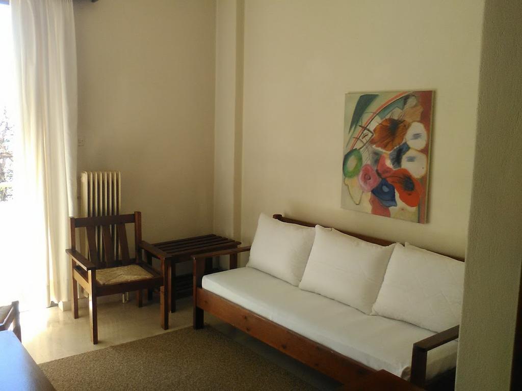 Aparthotel Iliahtides Amarynthos Luaran gambar