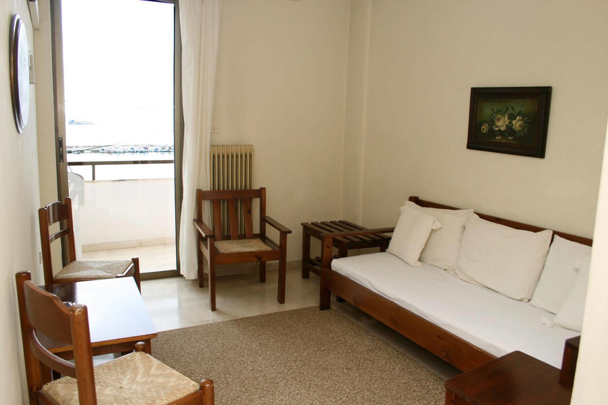 Aparthotel Iliahtides Amarynthos Luaran gambar