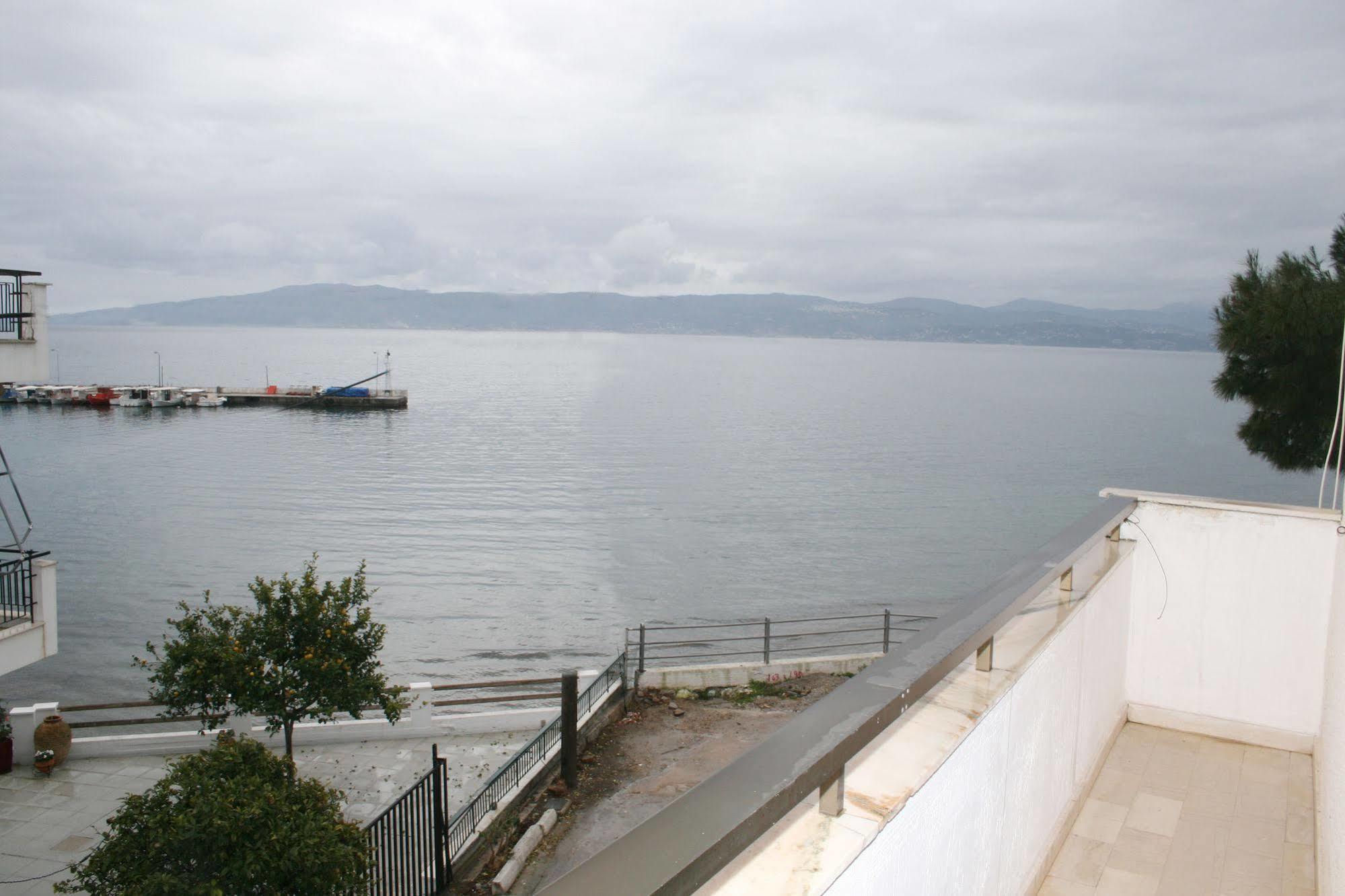 Aparthotel Iliahtides Amarynthos Luaran gambar