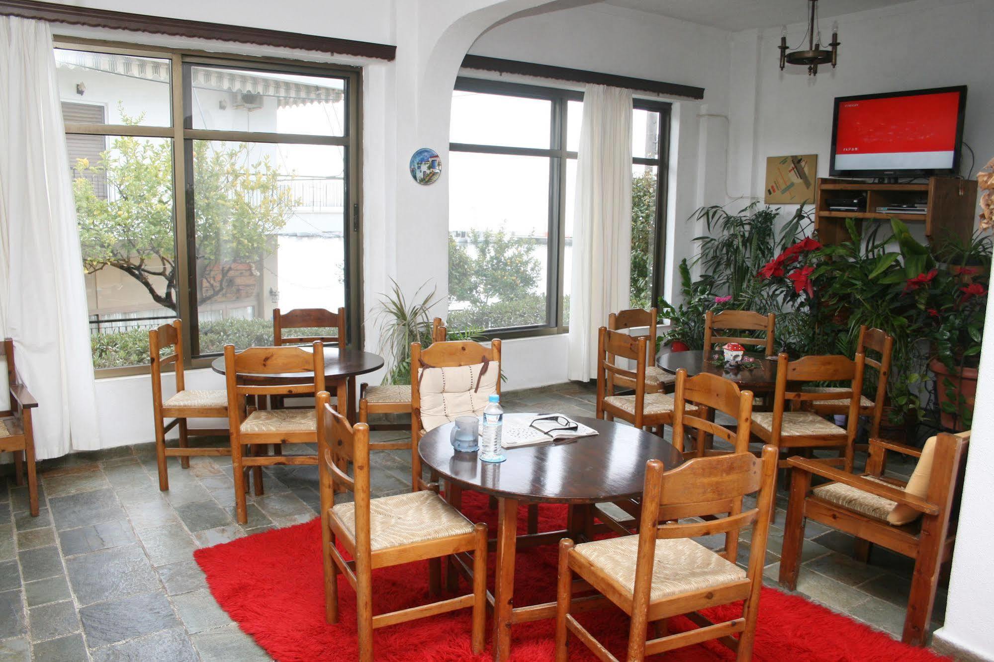 Aparthotel Iliahtides Amarynthos Luaran gambar